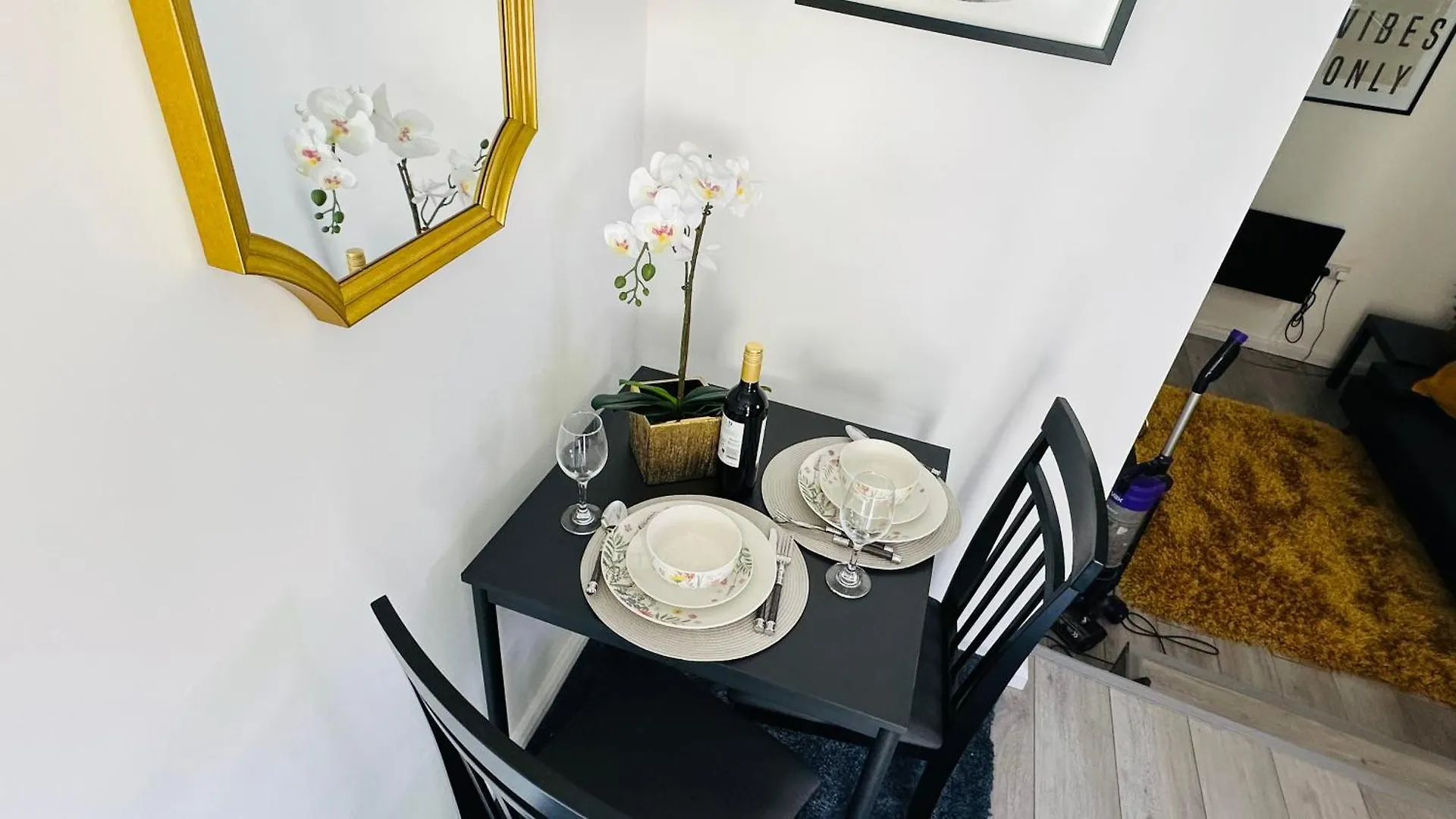 Cosy And Comfy Deluxe Entire Apartment London