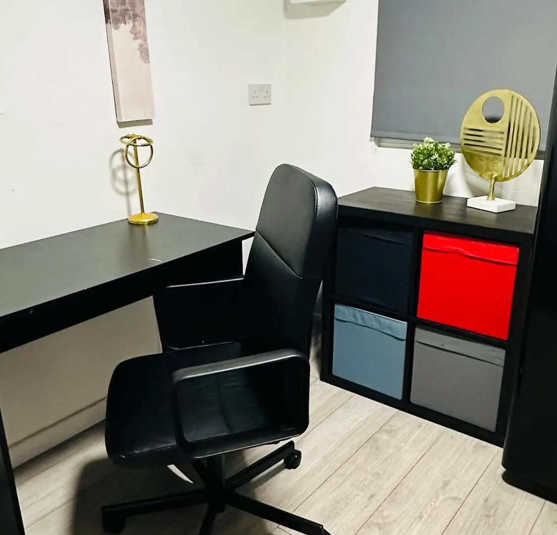 Cosy And Comfy Deluxe Entire Apartment London